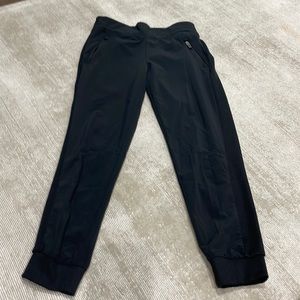 Black ATHLETA Girls jogging pants; size 7.
